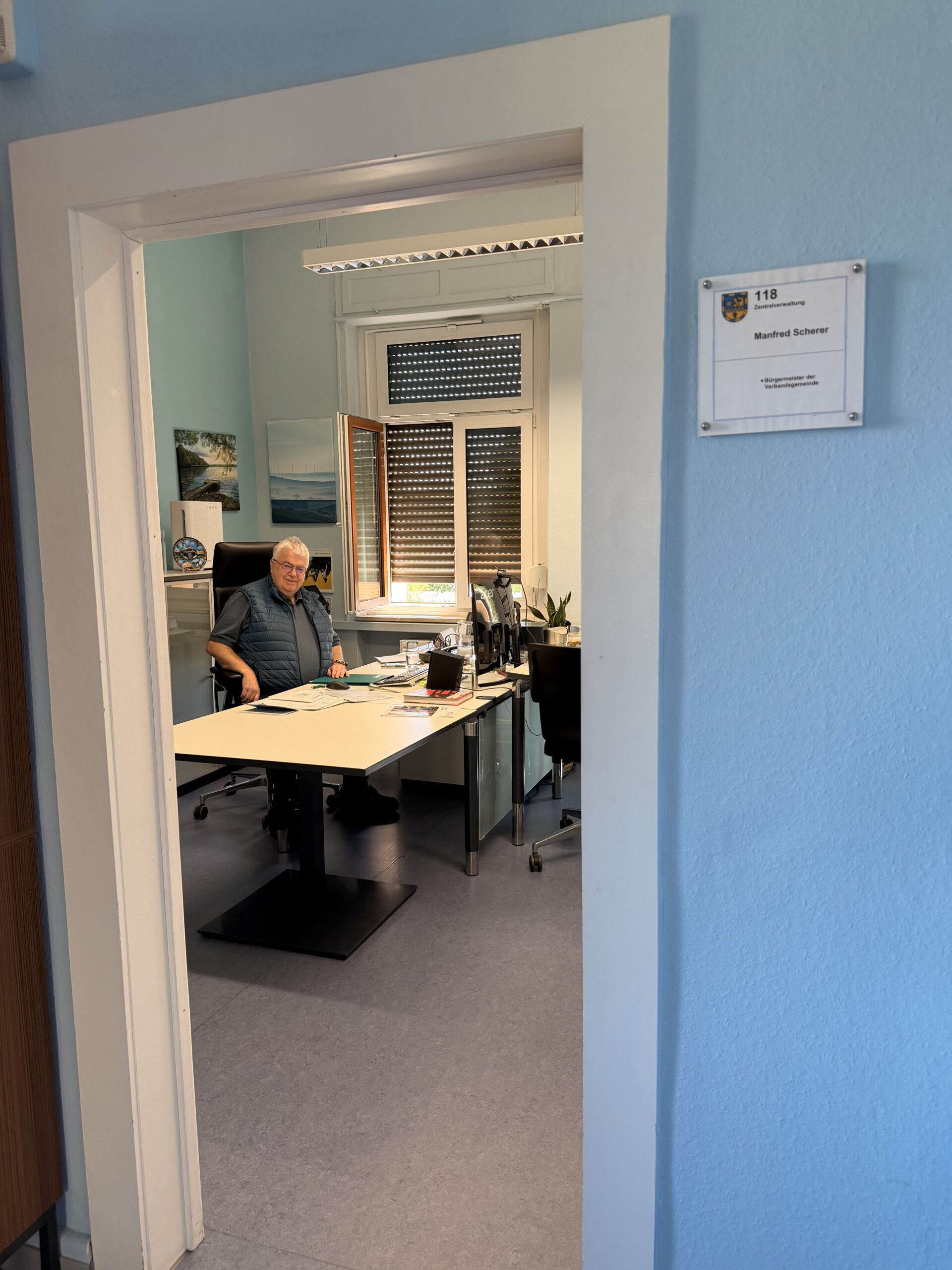 Die offene Tür zum Bürgermeisterbüro von Manfred Scherer